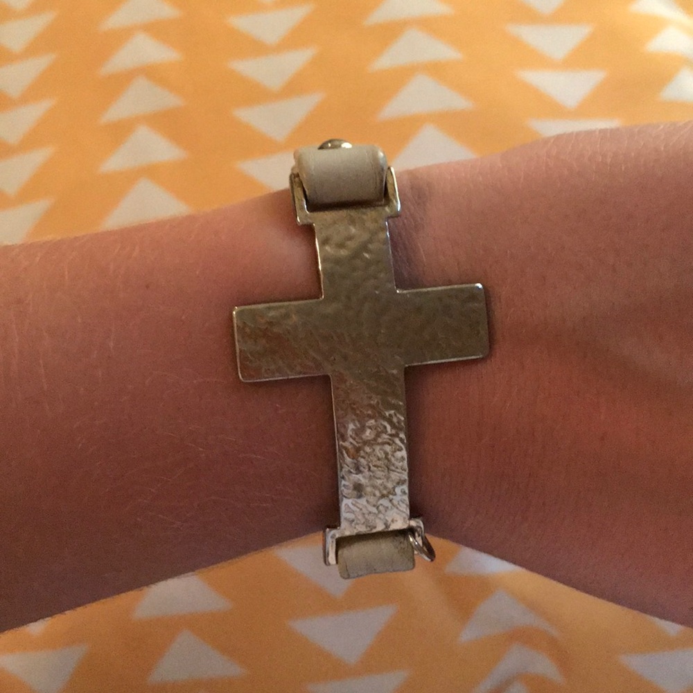 Cross bracelet